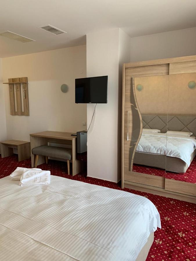 Hotel Vestem Esterno foto